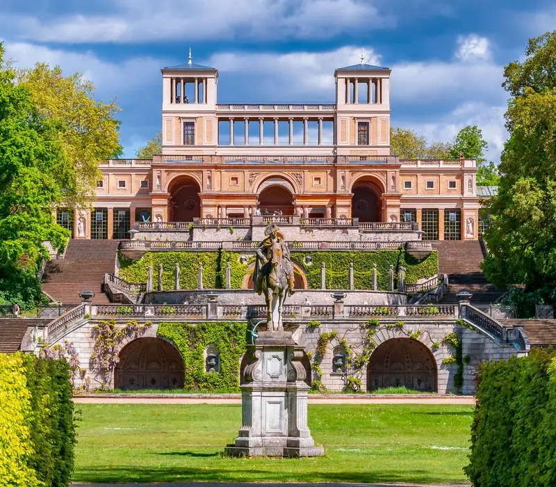 Schloß Sanssouci und 7- Seen Rundfahrt